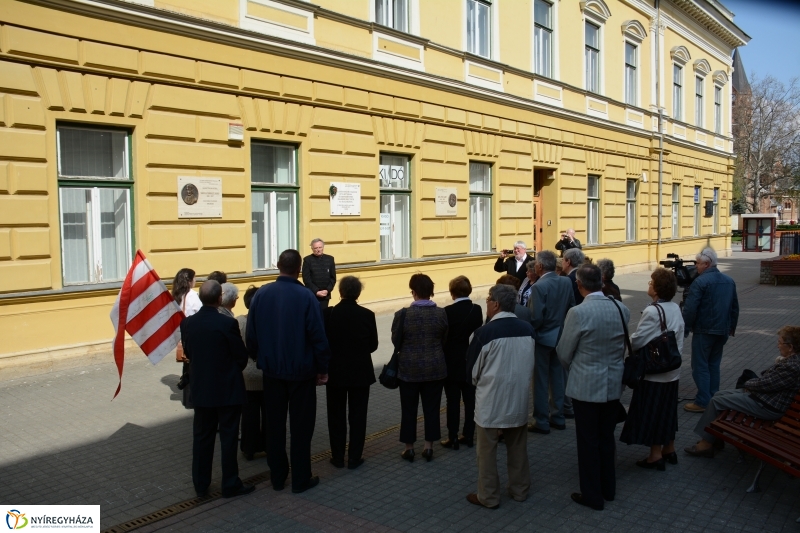 Felvidéki Magyar Családok emlékmű koszorúzás Nyíregyházán