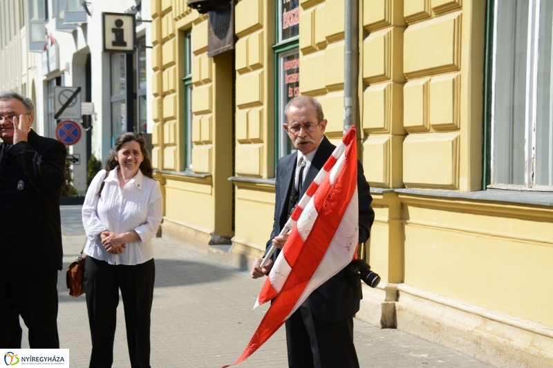 Felvidéki Magyar Családok emlékmű koszorúzás Nyíregyházán