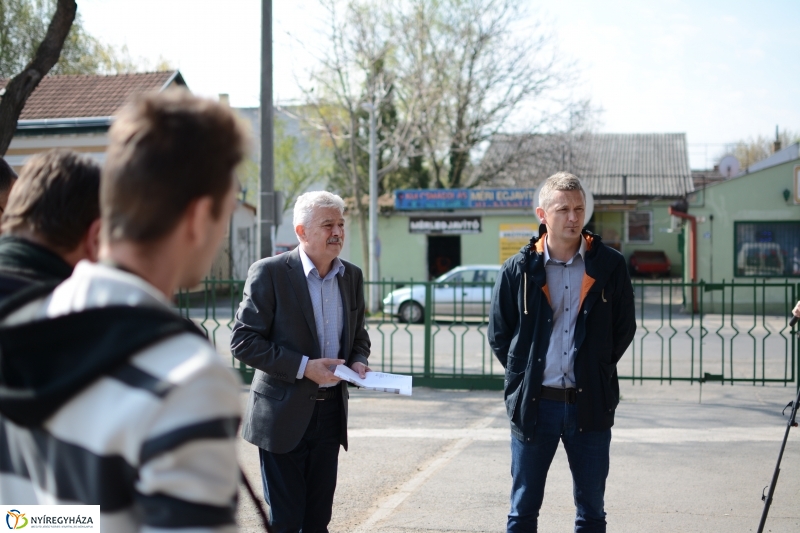 Szabadtéri Piac Sajtótájékoztatót