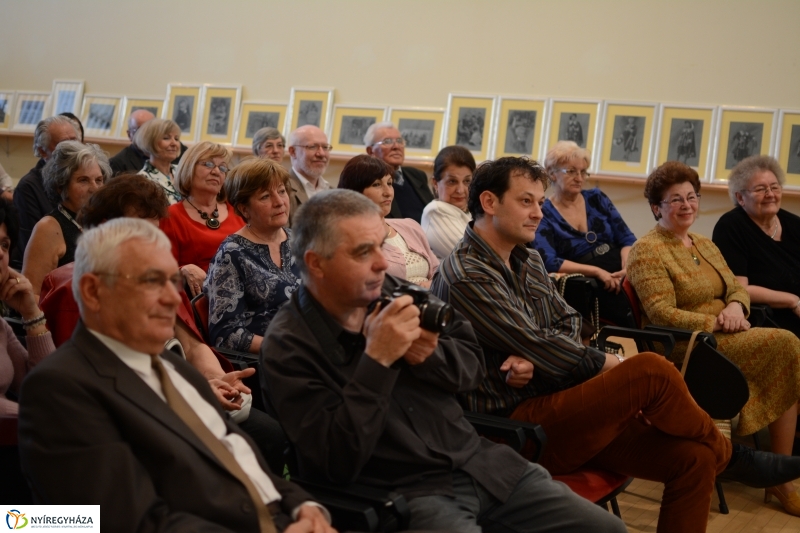 Költészet Napja a Móricz Zsigmond Megyei és Városi Könyvtárban