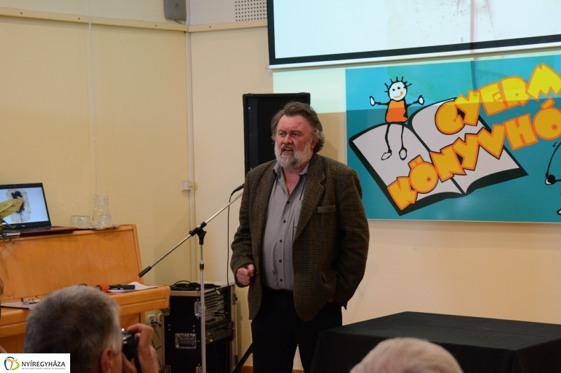 Költészet Napja a Móricz Zsigmond Megyei és Városi Könyvtárban