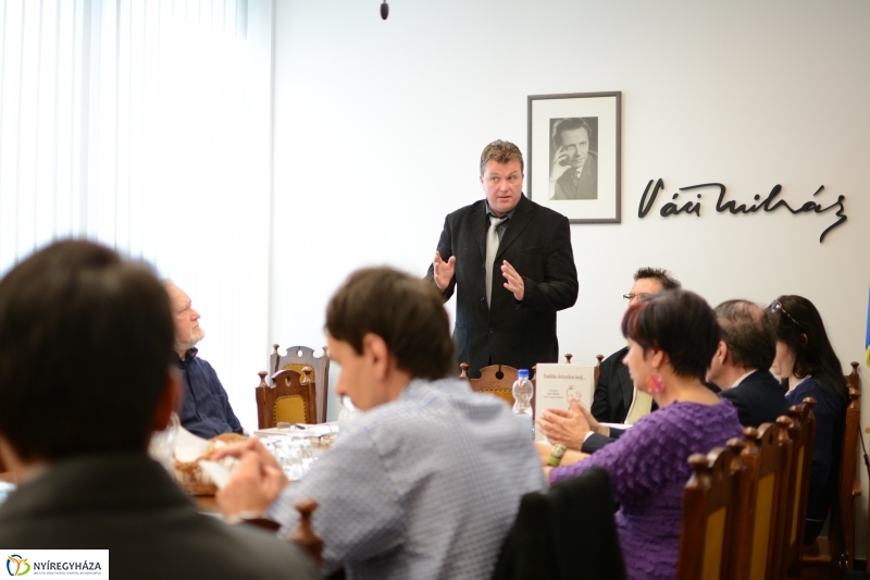 Váci Mihály megemlékezés Sajtótájékoztató