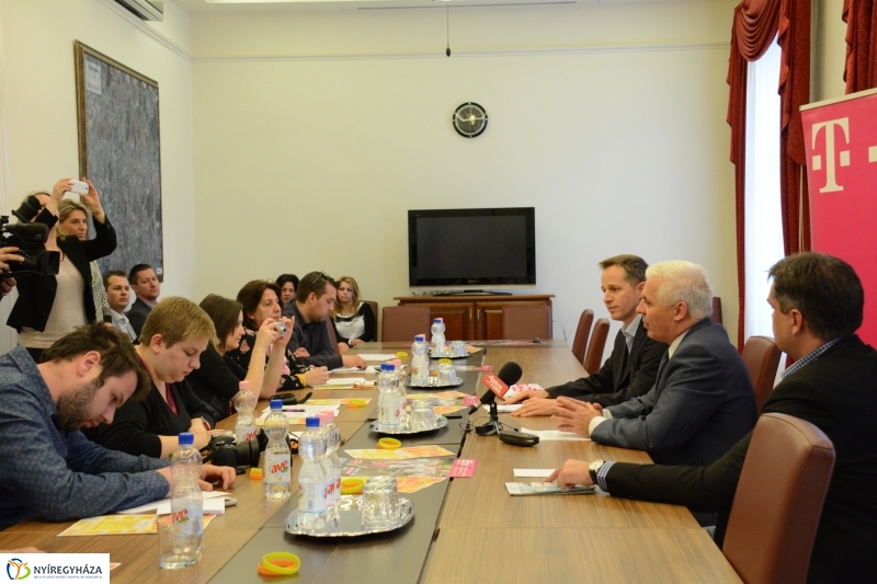 Hello Nyíregyháza 2015 Sajtótájékoztató