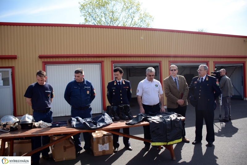 Új felszerelést kapott a Nyíregyházi Tűzoltóság