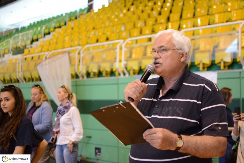 Kölyök atlétika a Bujtosi Szabadidő Csarnokban
