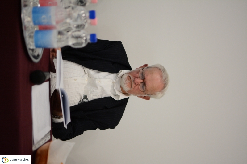 Emléke őrizetlen nyáj – Könyvbemutató a VMKK-ban