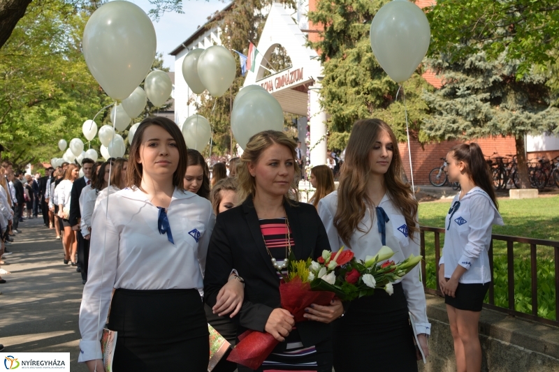Ballagás a Zrínyi Ilona Gimnáziumban