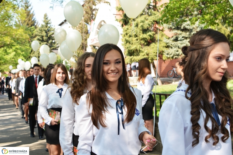 Ballagás a Zrínyi Ilona Gimnáziumban