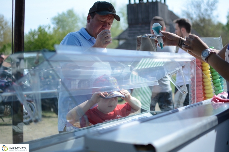 Motoros Véradás a Múzeumfaluban