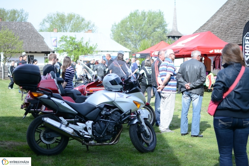 Motoros Véradás a Múzeumfaluban