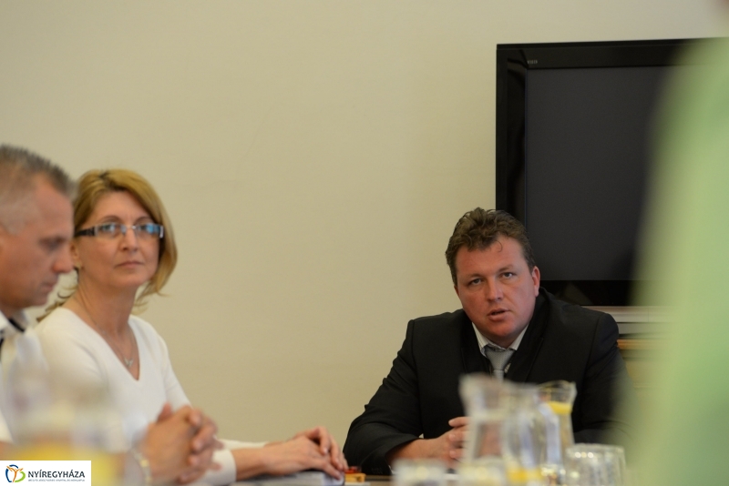 Ülésezett az Idősügy Tanács