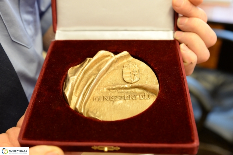 Kitüntetett tűzoltók