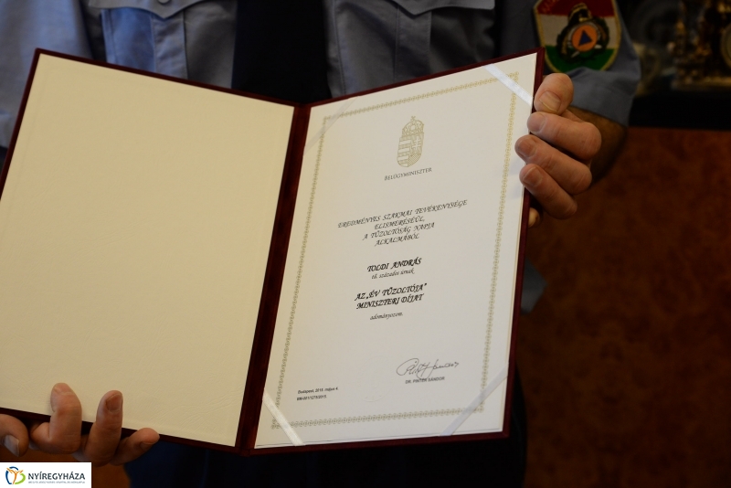 Kitüntetett tűzoltók