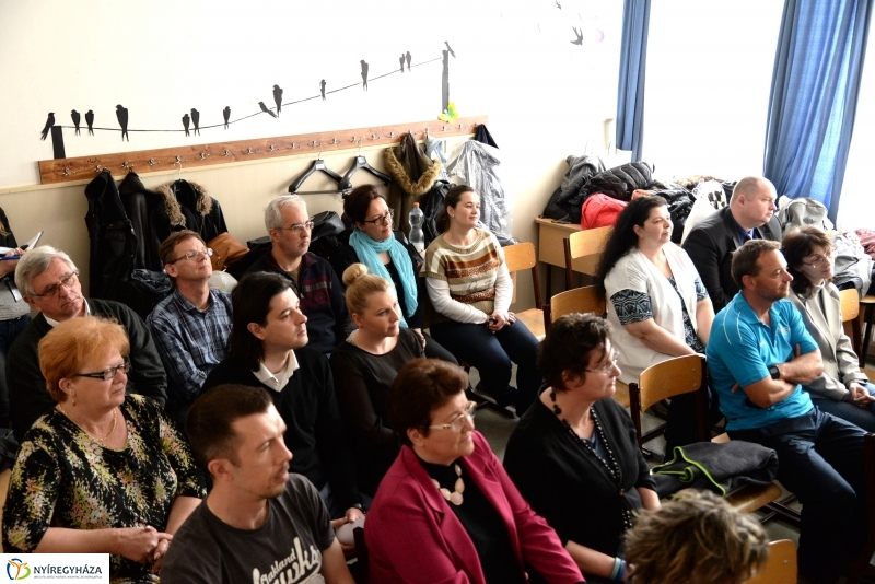 Sipkay-s diákok búcsúja tanáraiktól