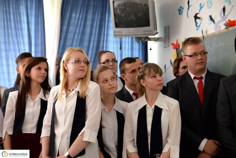 Sipkay-s diákok búcsúja tanáraiktól