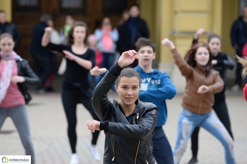 Tánc Világnapja a Kossuth téren
