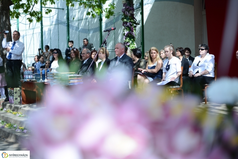 Arany János Gimnázium ballagási ünnepsége