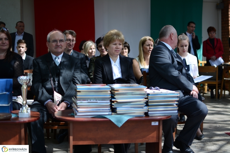 Arany János Gimnázium ballagási ünnepsége