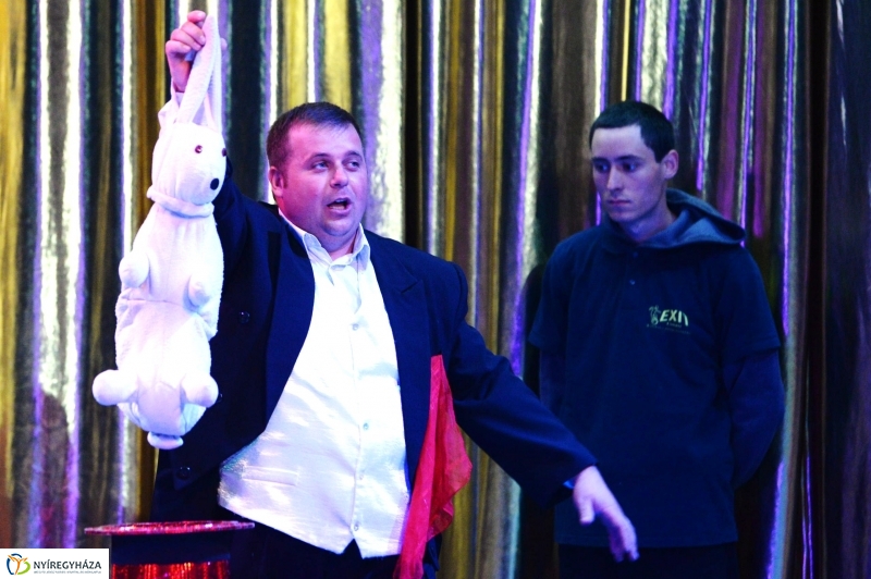 Az Exit Cirkusz előadása 