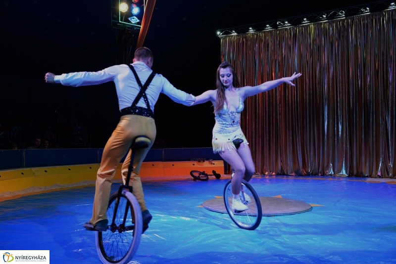 Az Exit Cirkusz előadása 