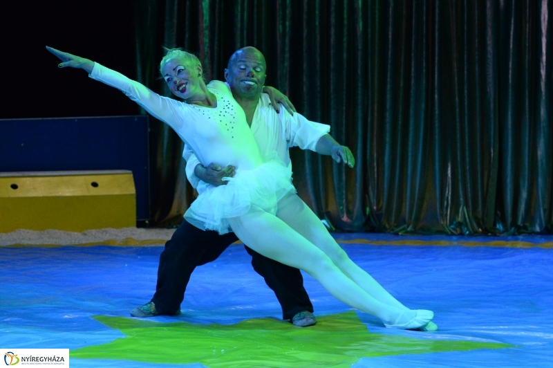 Az Exit Cirkusz előadása 