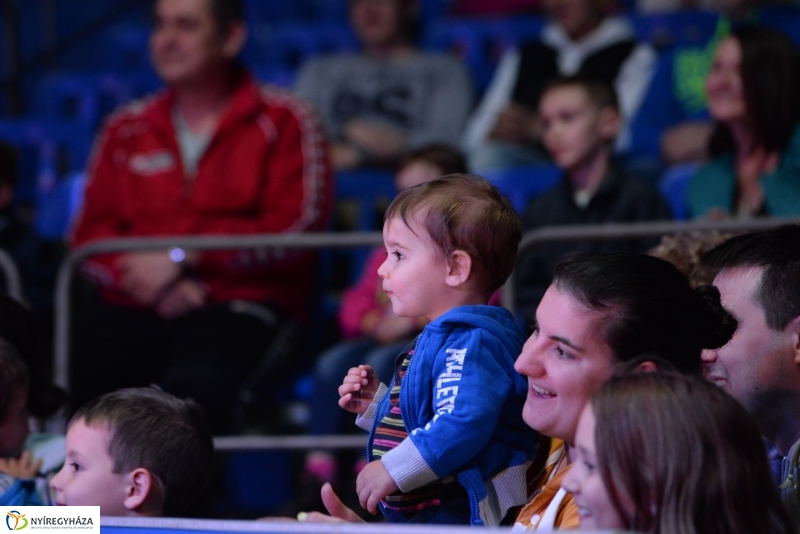 Az Exit Cirkusz előadása 