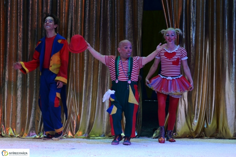 Az Exit Cirkusz előadása 