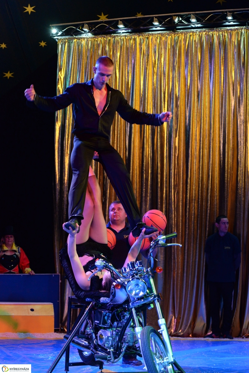 Az Exit Cirkusz előadása 