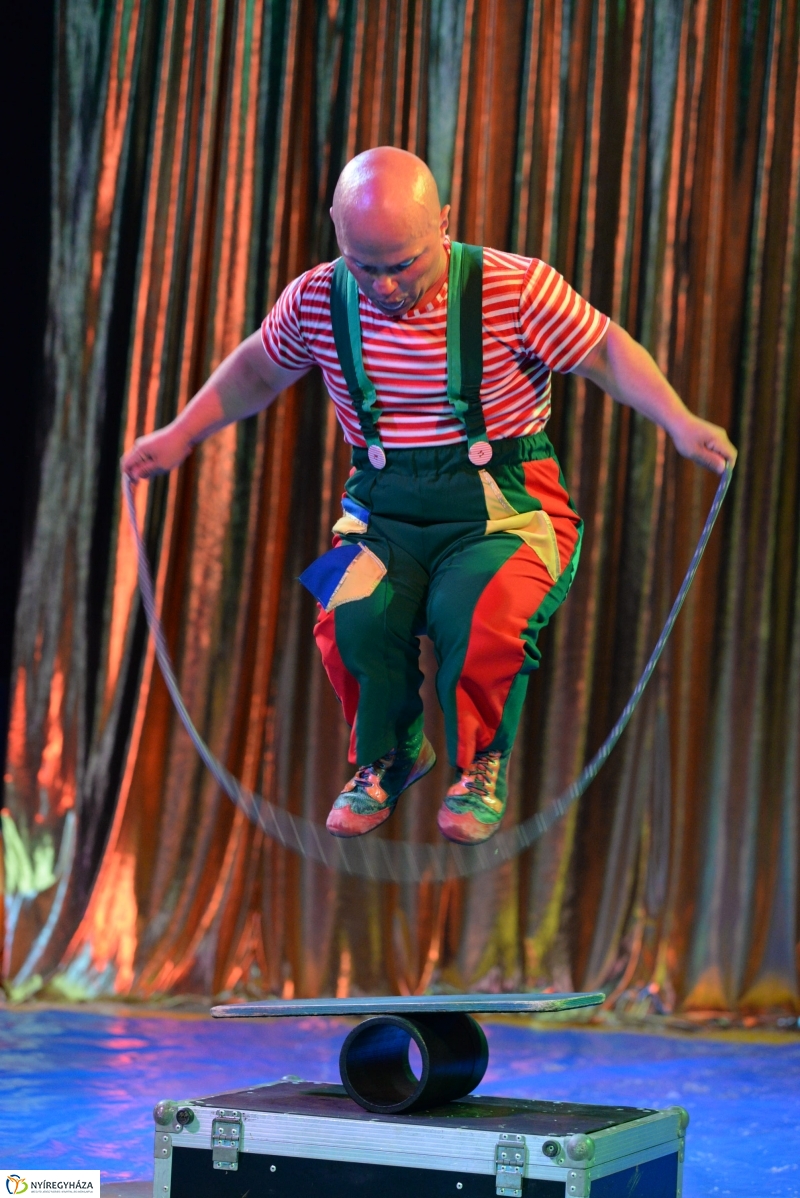 Az Exit Cirkusz előadása 