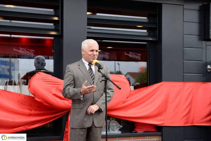 Burger King étterem nyílt Nyíregyházán