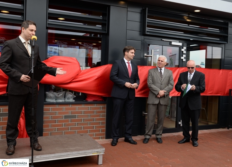 Burger King étterem nyílt Nyíregyházán