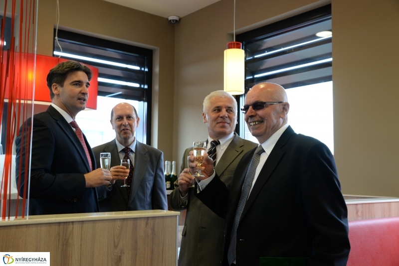 Burger King étterem nyílt Nyíregyházán