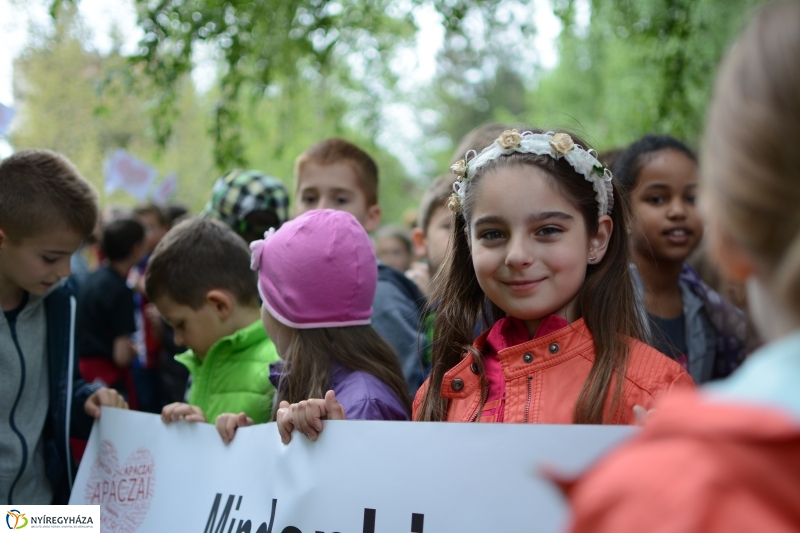 Csendes Demonstráció az Apáczai Gyakorlóért a Nyíregyházi Főiskolán