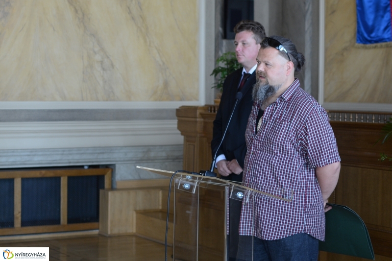 Gyermekrajz kiállítás díjkiosztó a Városháza Dísztermében