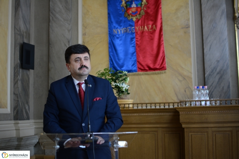 Ünnepi Közgyűlés a Városházán