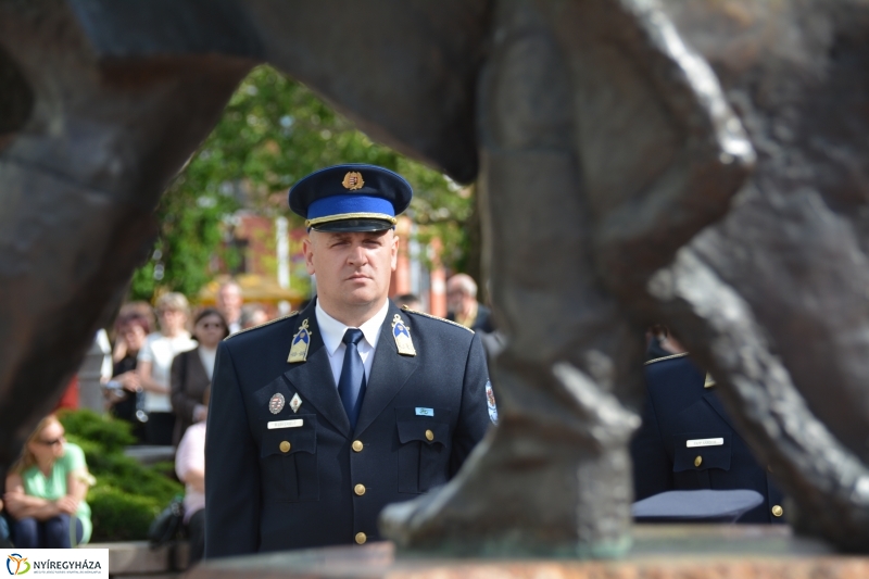 Városalapítók emlékművének koszorúzása