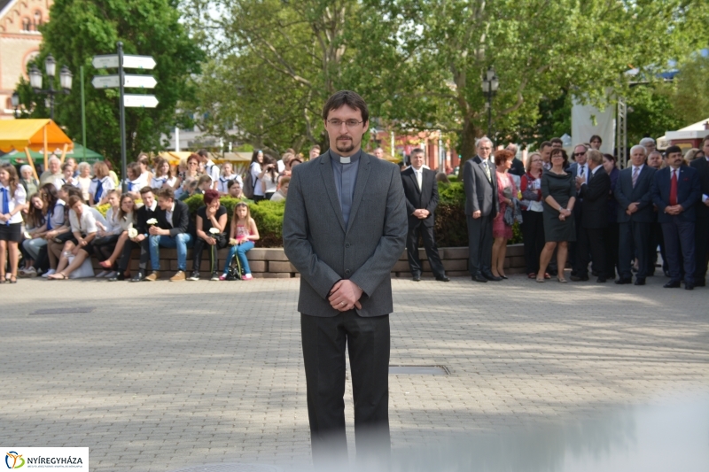 Városalapítók emlékművének koszorúzása