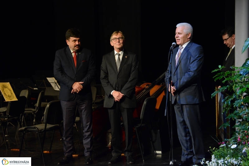 Ünnepi Hangverseny a VMKK-ban