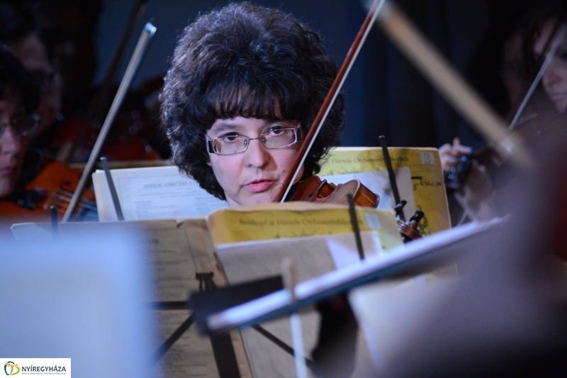 Ünnepi Hangverseny a VMKK-ban