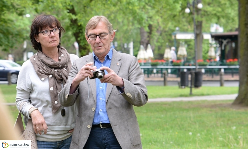 Faültetés a testvérváros képviselőivel