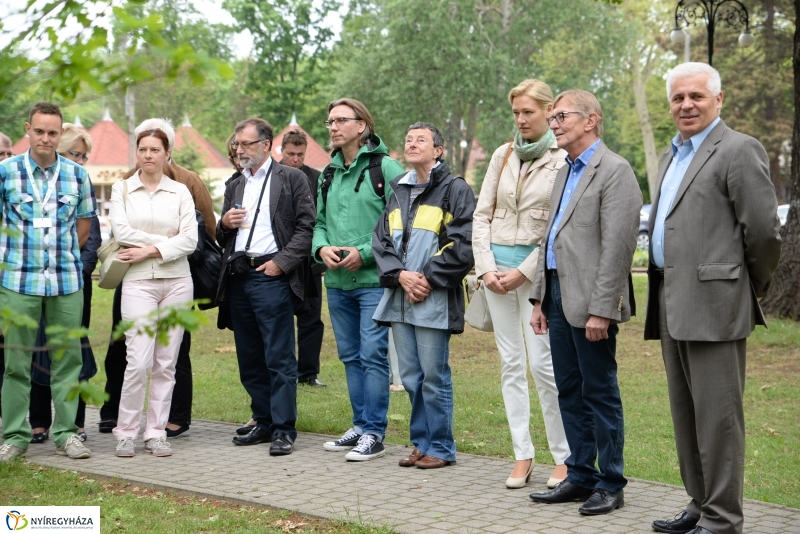 Faültetés a testvérváros képviselőivel