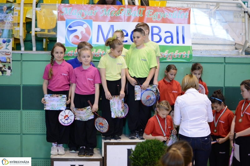 Mediball bajnokság a Bujtosi Szabadidő Csarnokban