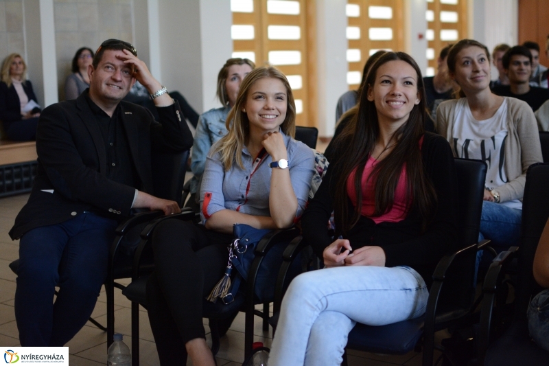 Kábítószer prevenciós előadás a Nyíregyházi Főiskolán