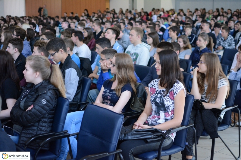 Kábítószer prevenciós előadás a Nyíregyházi Főiskolán