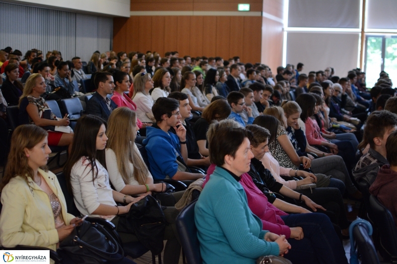 Kábítószer prevenciós előadás a Nyíregyházi Főiskolán