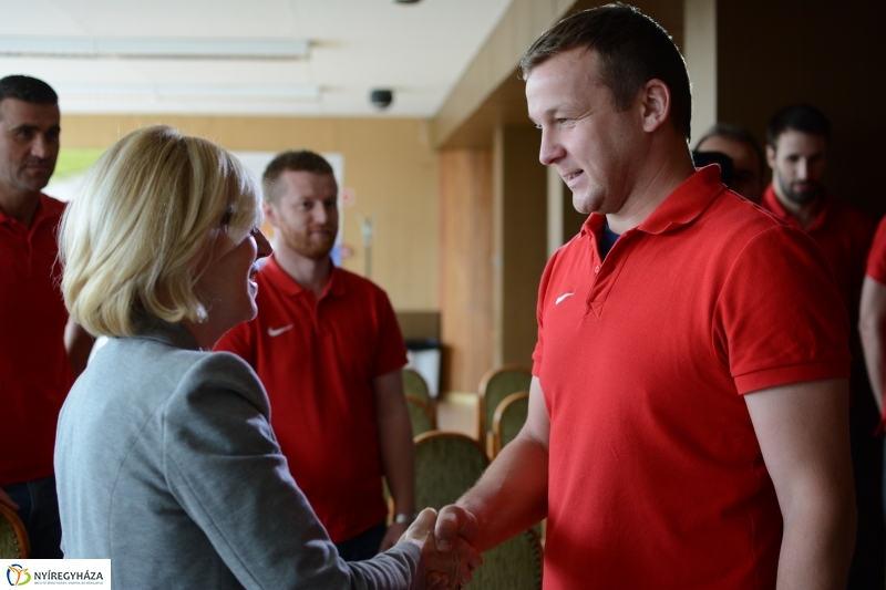 Ezüst érmet kaptak a Kézilabdásaink