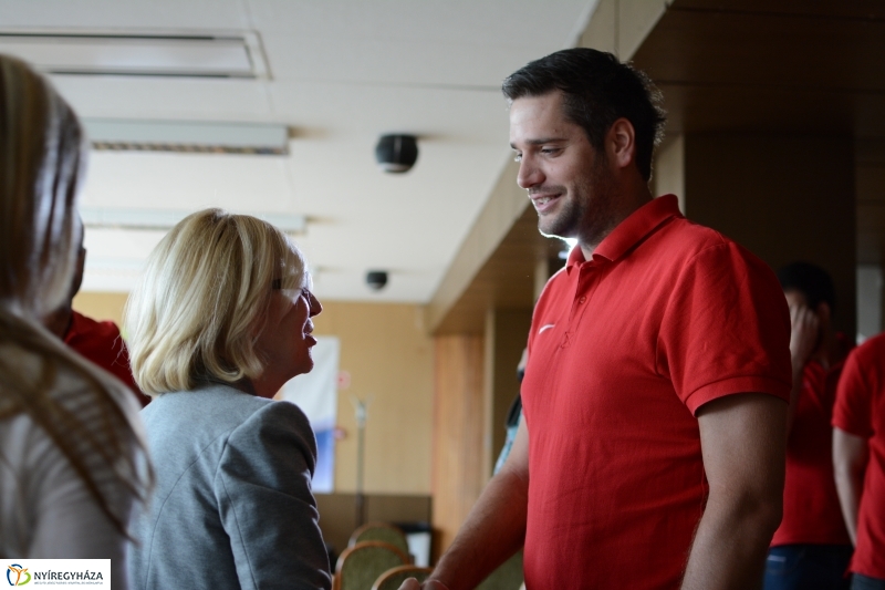 Ezüst érmet kaptak a Kézilabdásaink