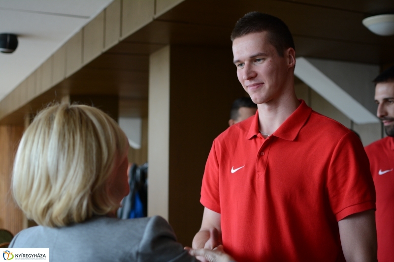 Ezüst érmet kaptak a Kézilabdásaink