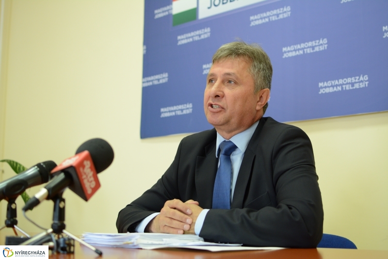 Fidesz Sajtótájékoztató