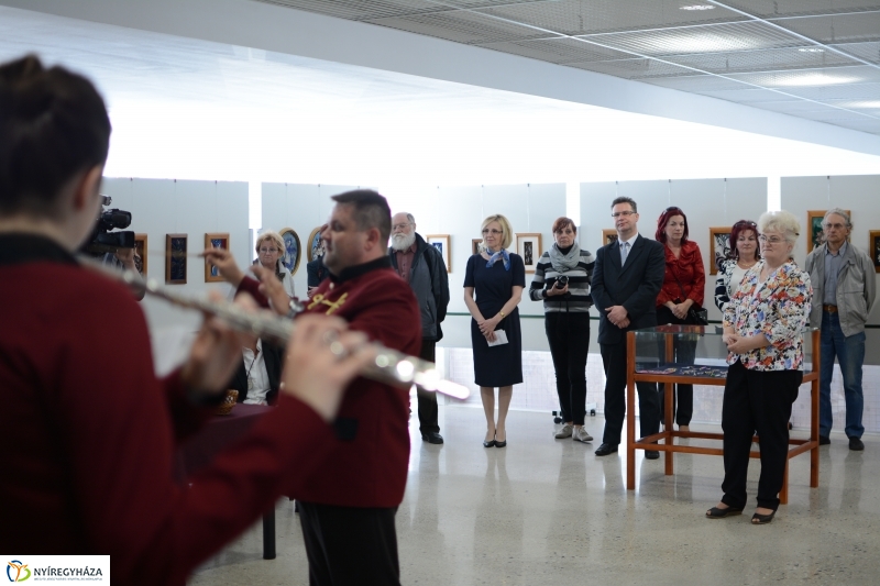 Tűzzománc kiállítás a VMKK-ban